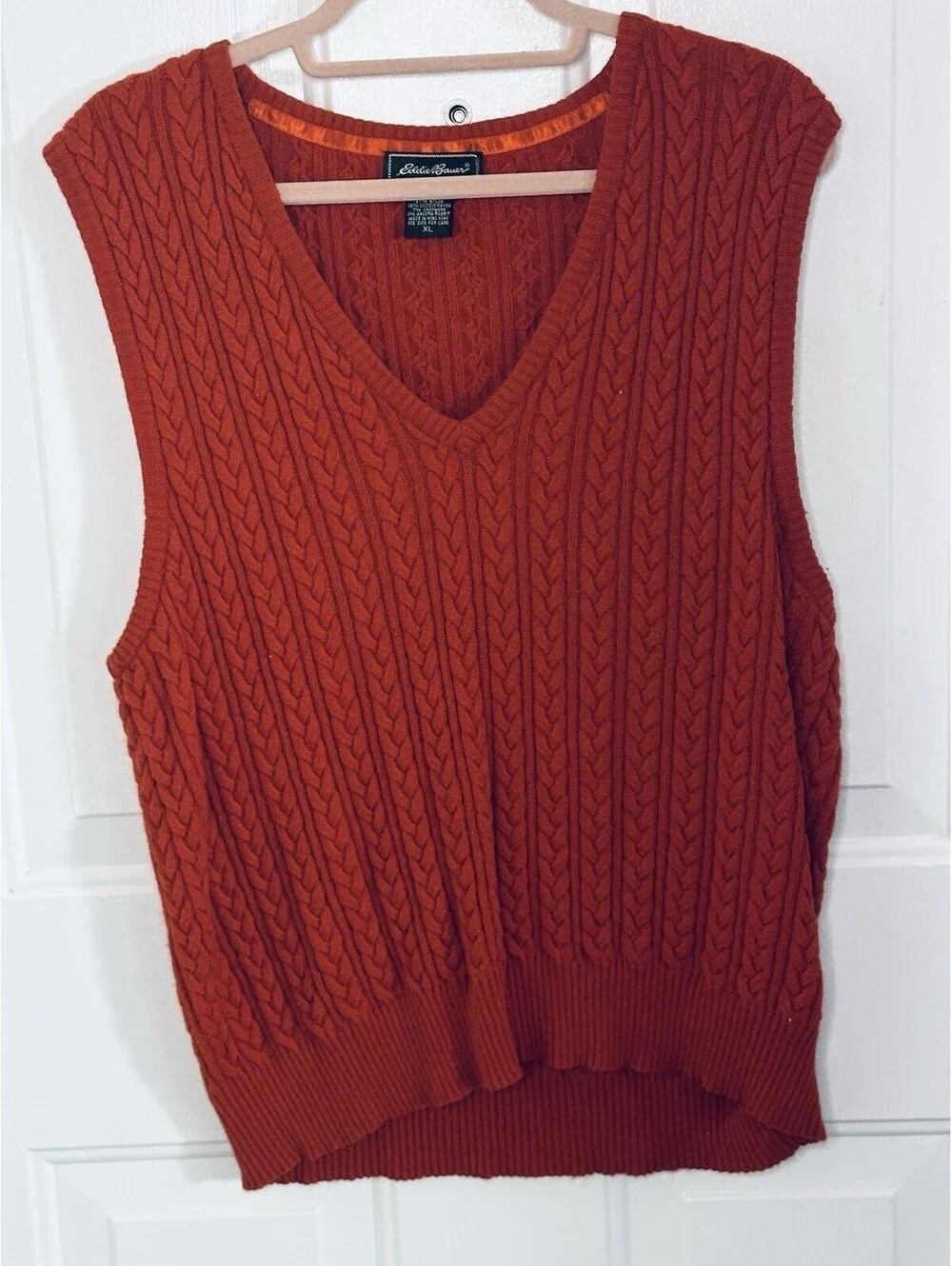 Eddie Bauer  Adult XL Red Cable-Knit V-Neck Sleeveless Sweater Vest